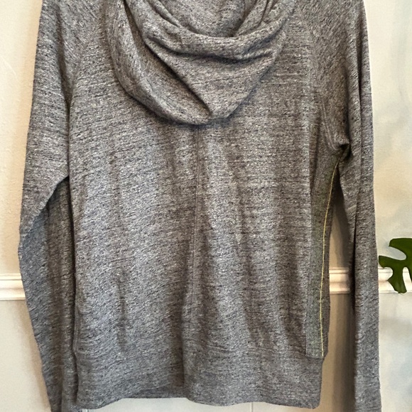 Nike women’s UFO ducks zip up sweater - Picture 8 of 9